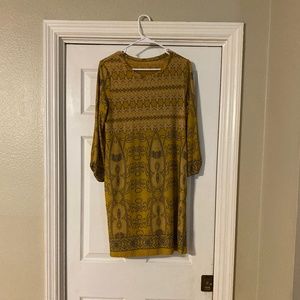 Gold dress with pockets
